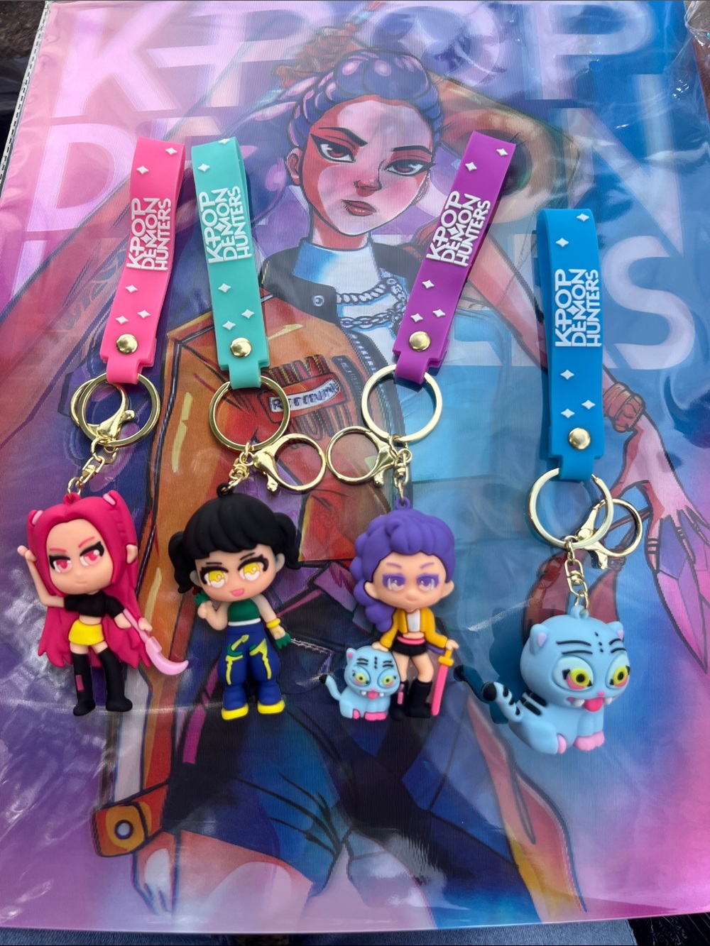 Kids Keychain Set - Multicolor Cute K-pop Demond Hunters and 3D poster